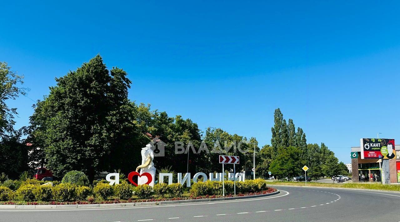 квартира г Пионерский ул Гептнера 13 фото 1