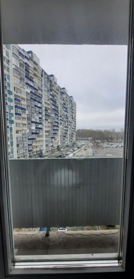 квартира г Новосибирск р-н Первомайский ул Одоевского 1/9 фото 3
