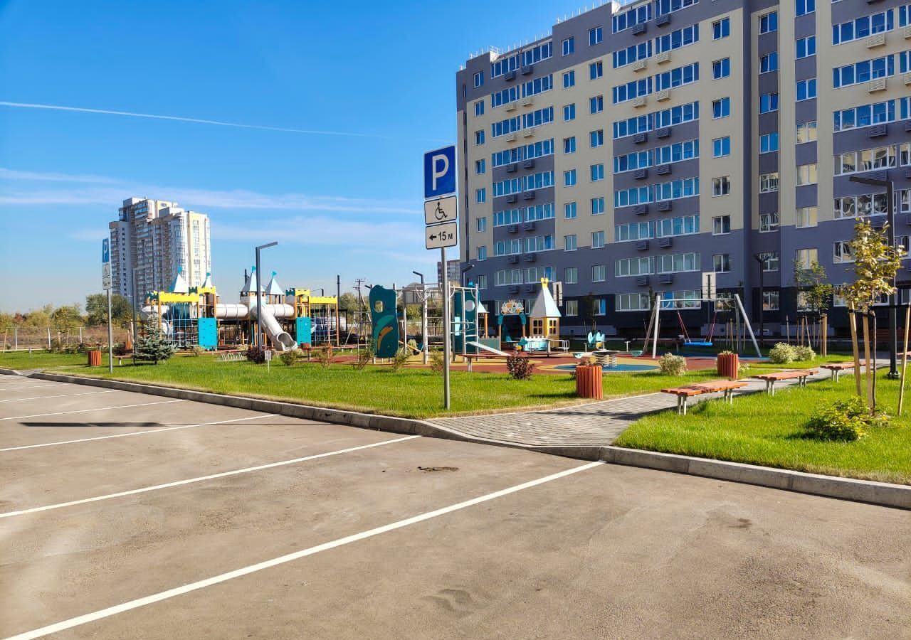 квартира г Тольятти р-н Автозаводский б-р Приморский пр-кт Московский поз. 2, ул. Строителей фото 3