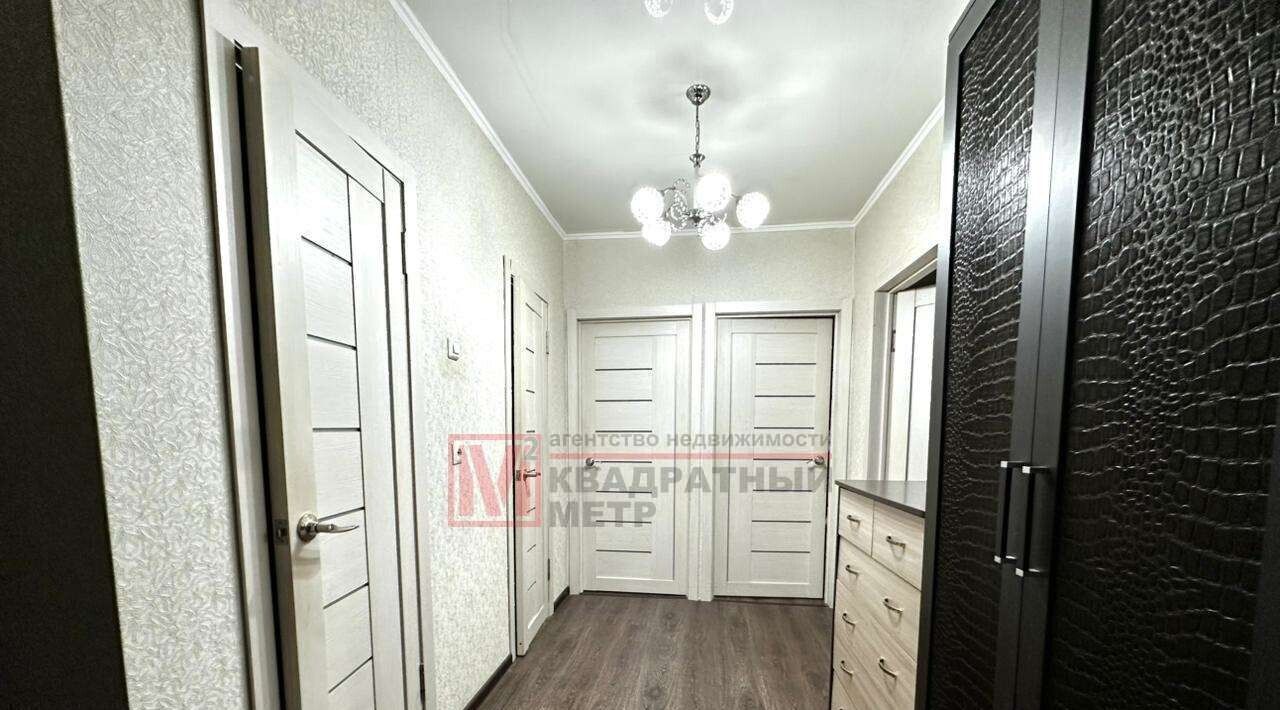 квартира г Старый Оскол микрорайон Космос 1А фото 1