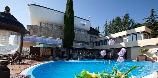комната ул Бзугу 6 фото