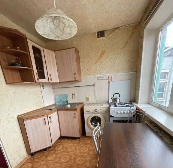 квартира г Калуга р-н Московский ул Суворова 123/50 фото 2