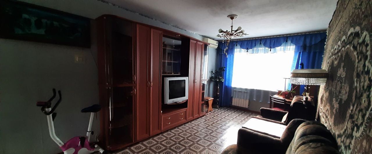 квартира г Омск р-н Октябрьский ул 50-летия ВЛКСМ 8 фото 1