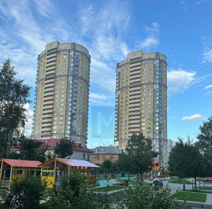 квартира г Екатеринбург Машиностроителей ул Ирбитская 8 фото 2