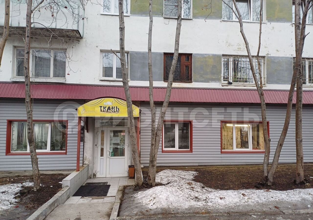 торговое помещение г Мурманск р-н Октябрьский ул Полярные Зори 13 фото 3