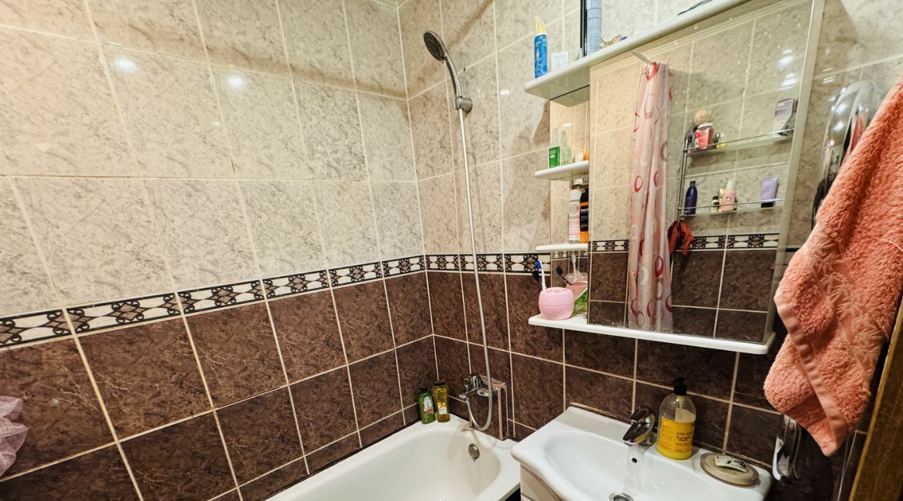 квартира г Волгоград р-н Тракторозаводский ул им. Кастерина 2 фото 15