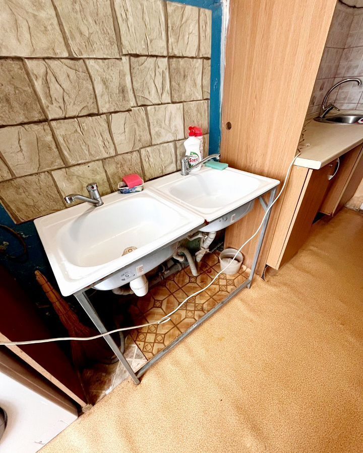 комната г Астрахань р-н Советский ул Космонавтов 3а фото 10