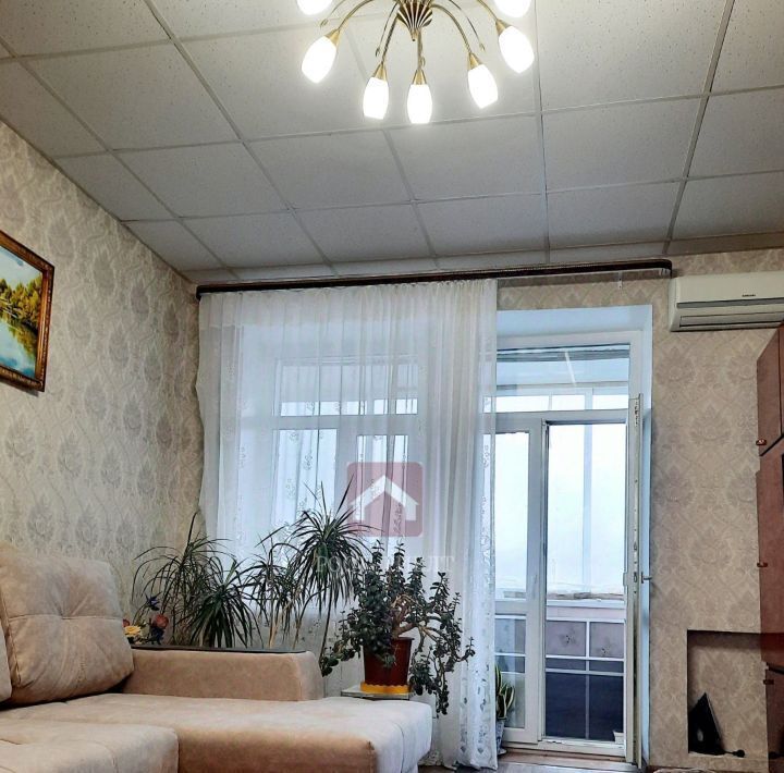 квартира г Саратов р-н Волжский наб Космонавтов 6 фото 3