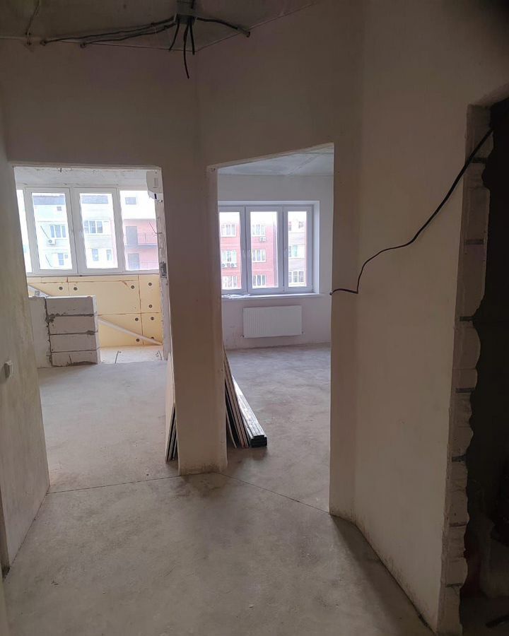 квартира г Краснодар р-н Прикубанский ул им. Героя Яцкова И.В. 19к/1 фото 3