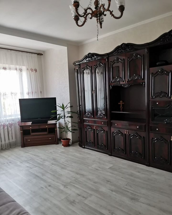 квартира г Сургут р-н Центральный ул 50 лет ВЛКСМ 6б Тюменская обл. фото 2