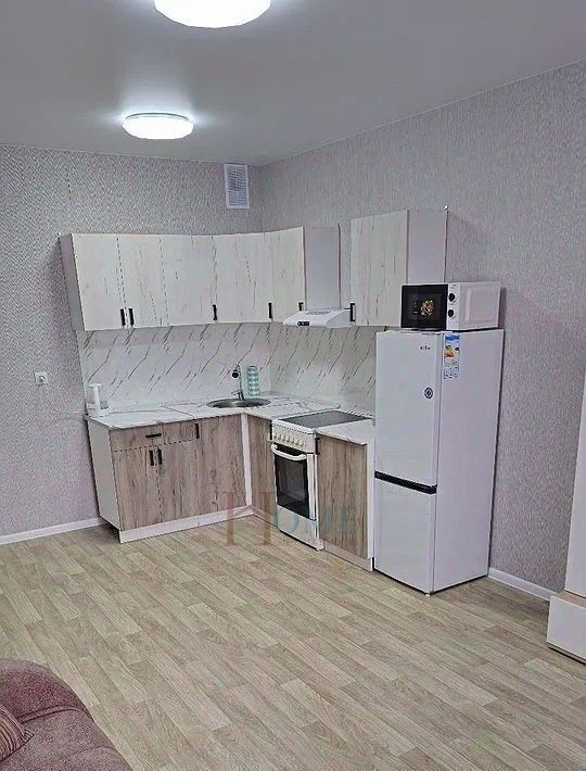квартира г Новосибирск ул Спортивная 37 Площадь Маркса фото 2