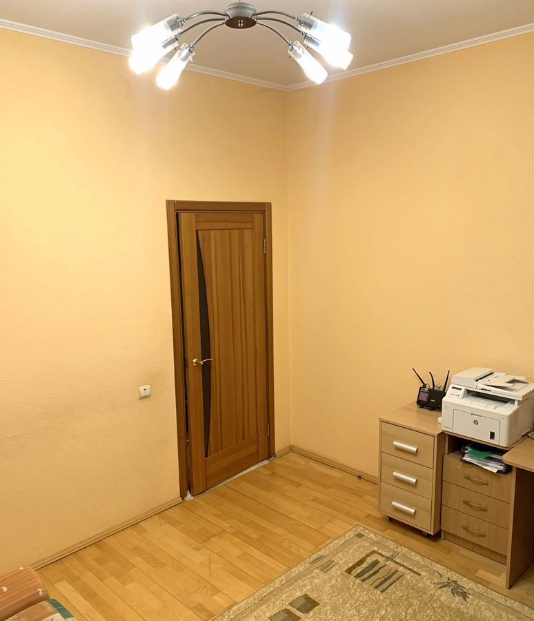 квартира г Тюмень р-н Центральный ул Хохрякова 10 фото 12
