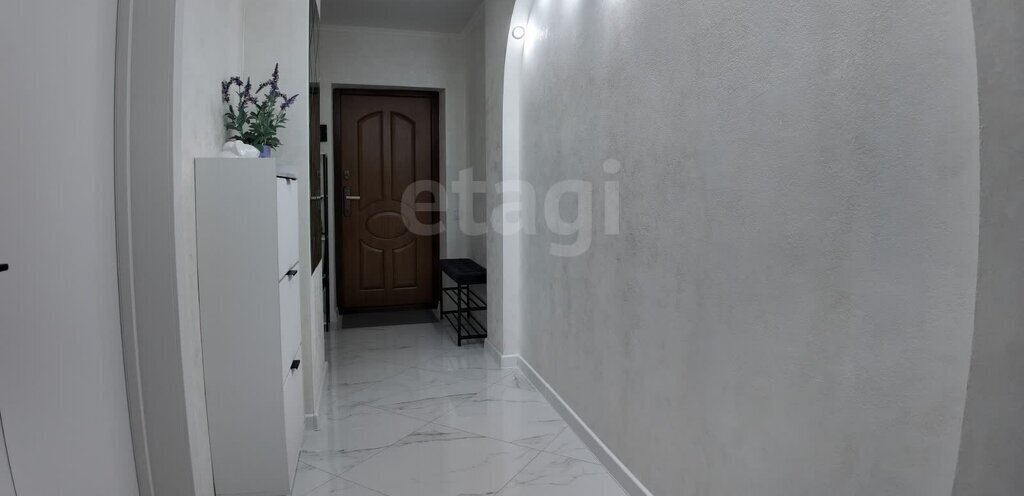 квартира г Оренбург ул Кима 6/1 фото 1