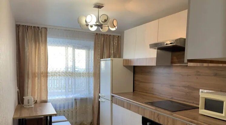 квартира г Ялуторовск ул 50 лет Октября фото 1