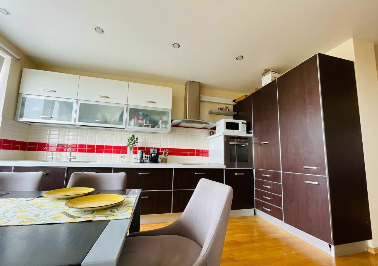 квартира г Екатеринбург Академический ул Краснолесья 93 фото 1