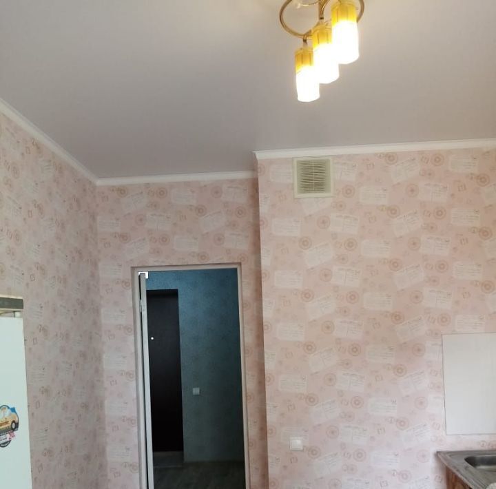 квартира г Астрахань р-н Советский ул Космонавтов 18к/4 фото 5