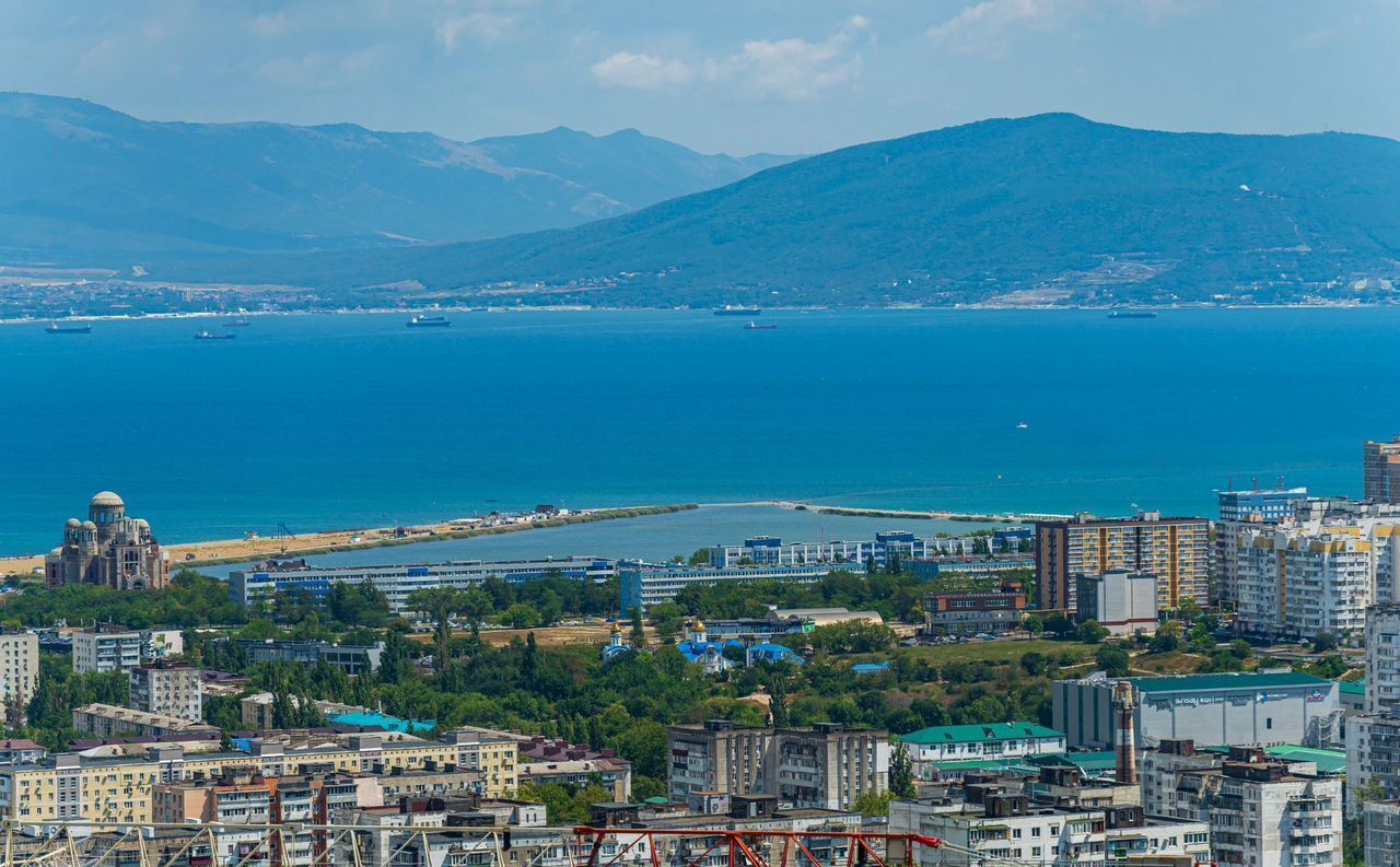 квартира г Новороссийск р-н Центральный ул Куникова 55к/2 фото 1