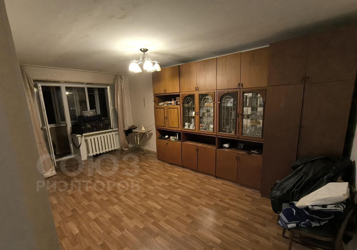 квартира г Волгоград р-н Тракторозаводский ул Гороховцев 2 фото 2