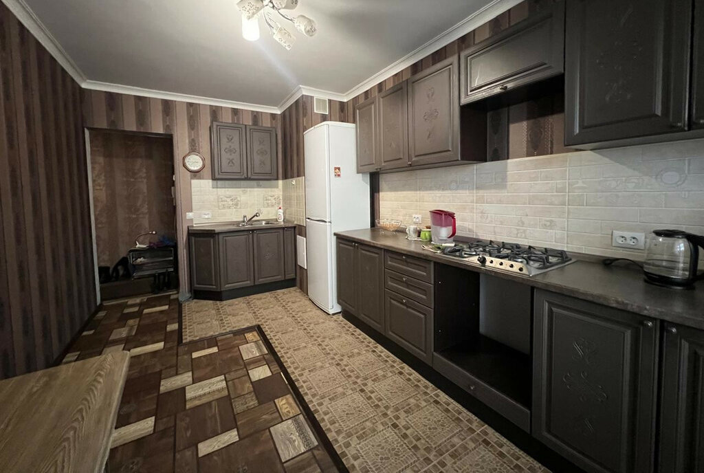 квартира г Брянск ул братьев Ткачевых 1 фото 2