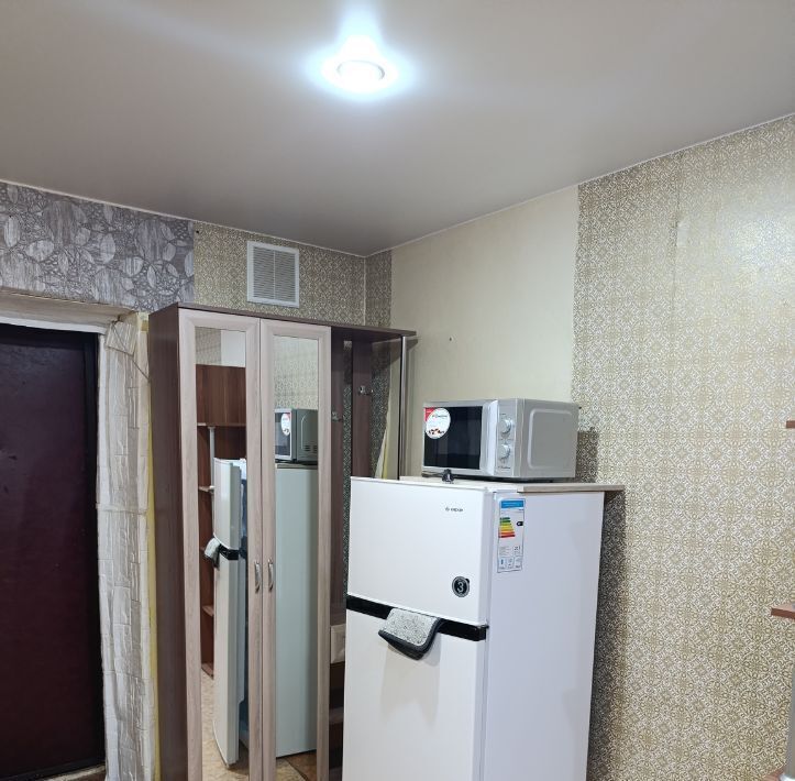 комната г Омск р-н Советский пр-кт Мира 32б фото 3