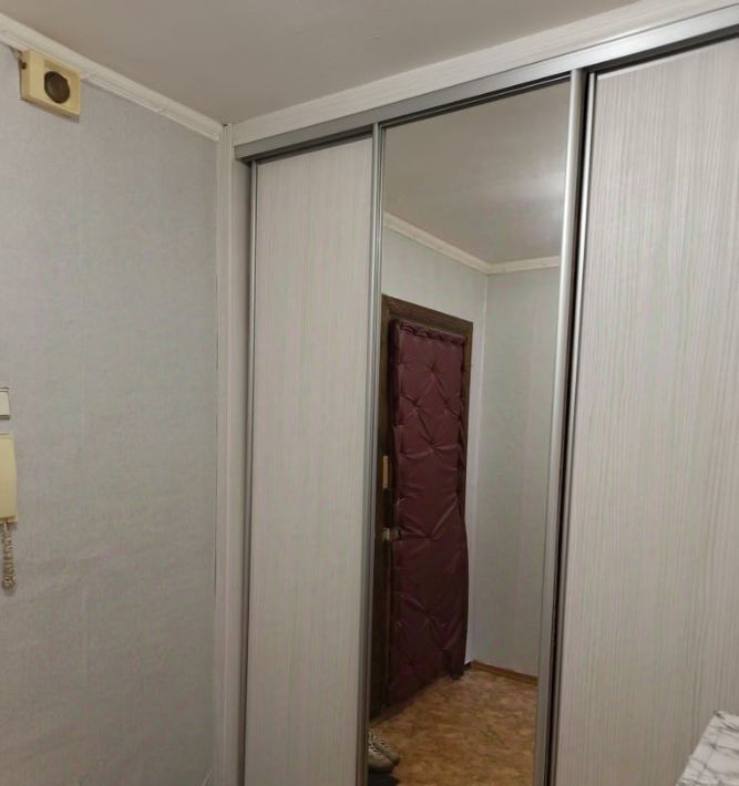 квартира г Омск р-н Центральный ул Омская 193 фото 6