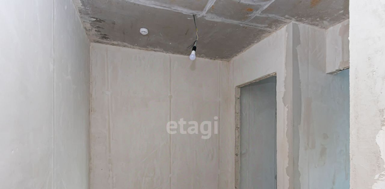 квартира г Тюмень р-н Калининский ул 9 Января 160к/1 фото 16