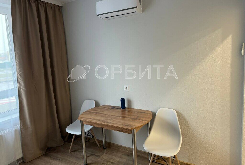 квартира г Тюмень ул Фармана Салманова 21 фото 5