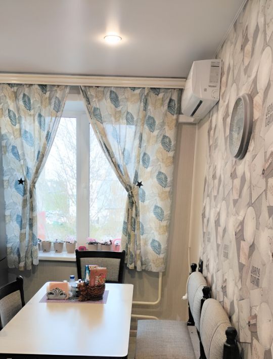 квартира г Тольятти р-н Автозаводский ул Офицерская 7 фото 1
