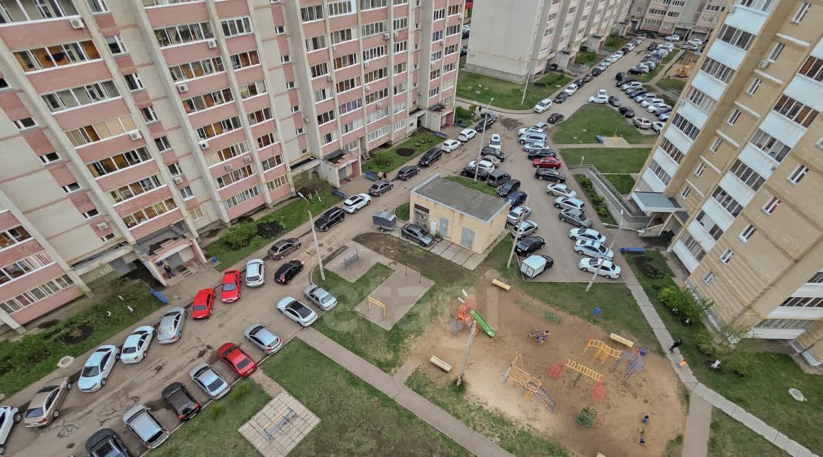 квартира г Набережные Челны р-н Комсомольский б-р им Хусаина Ямашева 4а фото 23