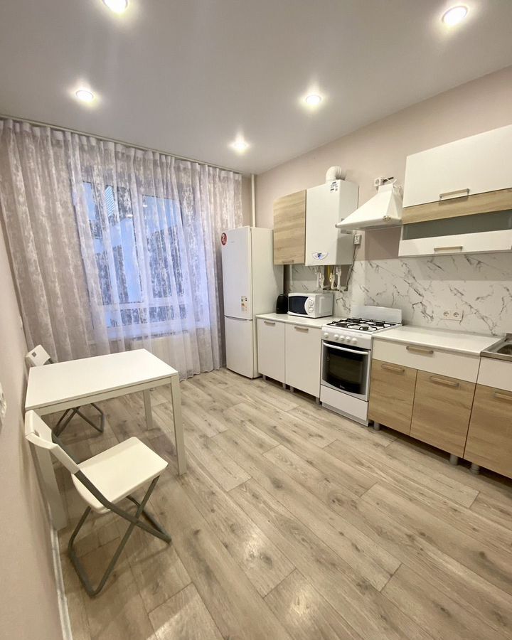 квартира г Волгоград р-н Тракторозаводский ул Тракторостроителей 27 фото 2