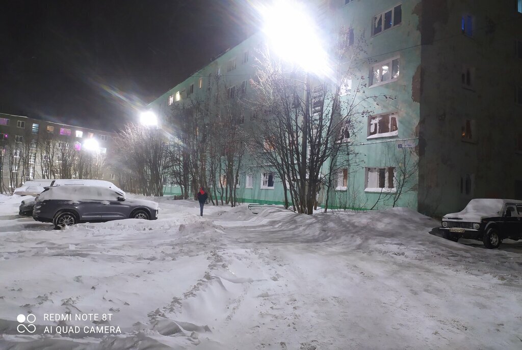 квартира г Кировск площадь Театральный дворик фото 7