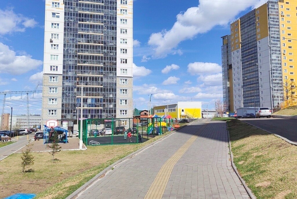 квартира г Красноярск ул Лесопарковая 17д фото 2