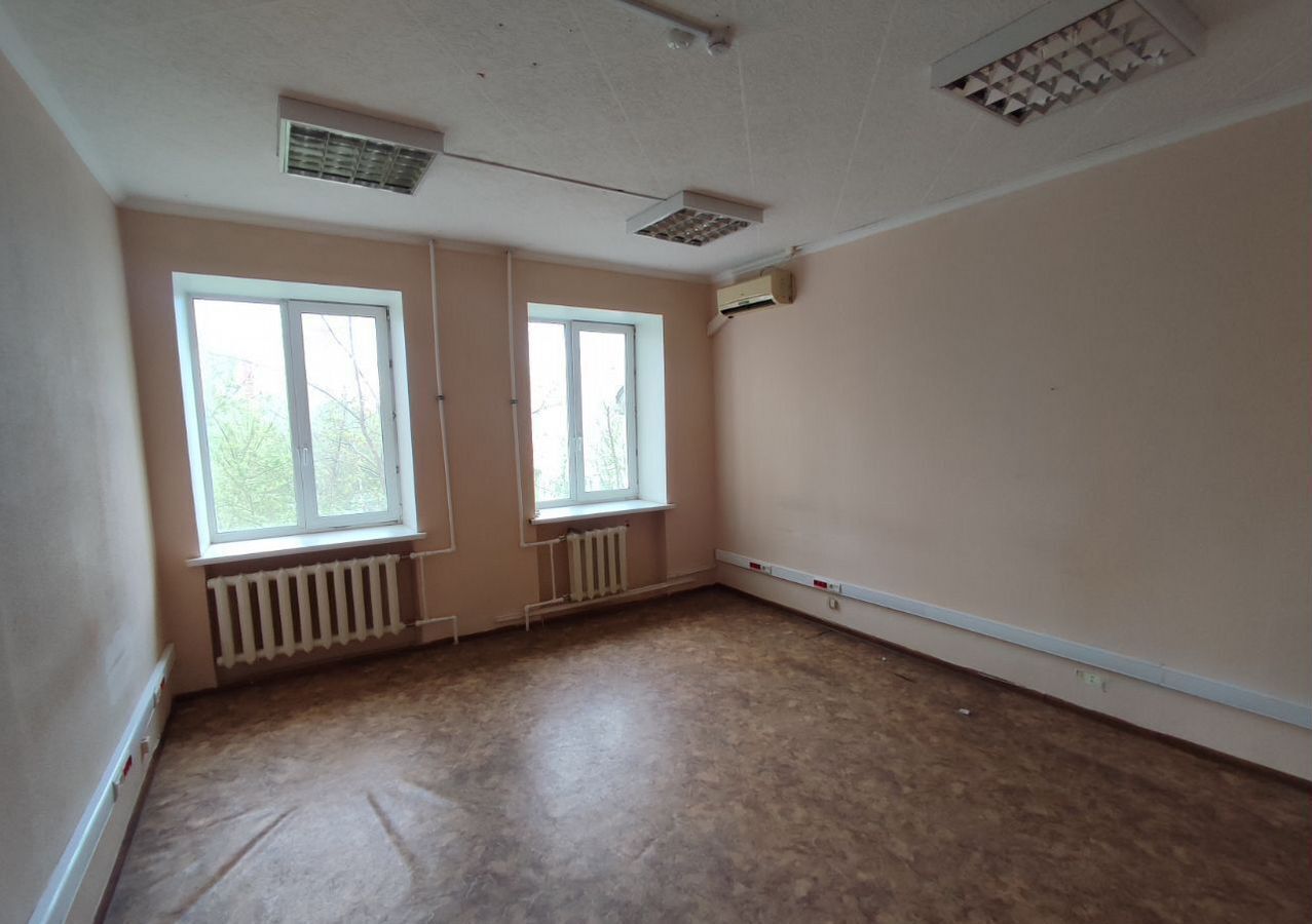 офис г Омск р-н Центральный ул Орджоникидзе 48 фото 1