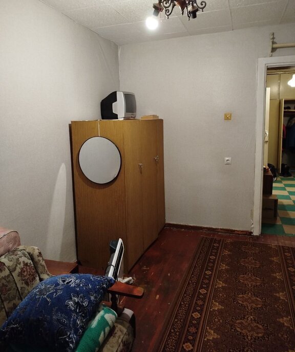 квартира г Глазов ул Революции 18а фото 9