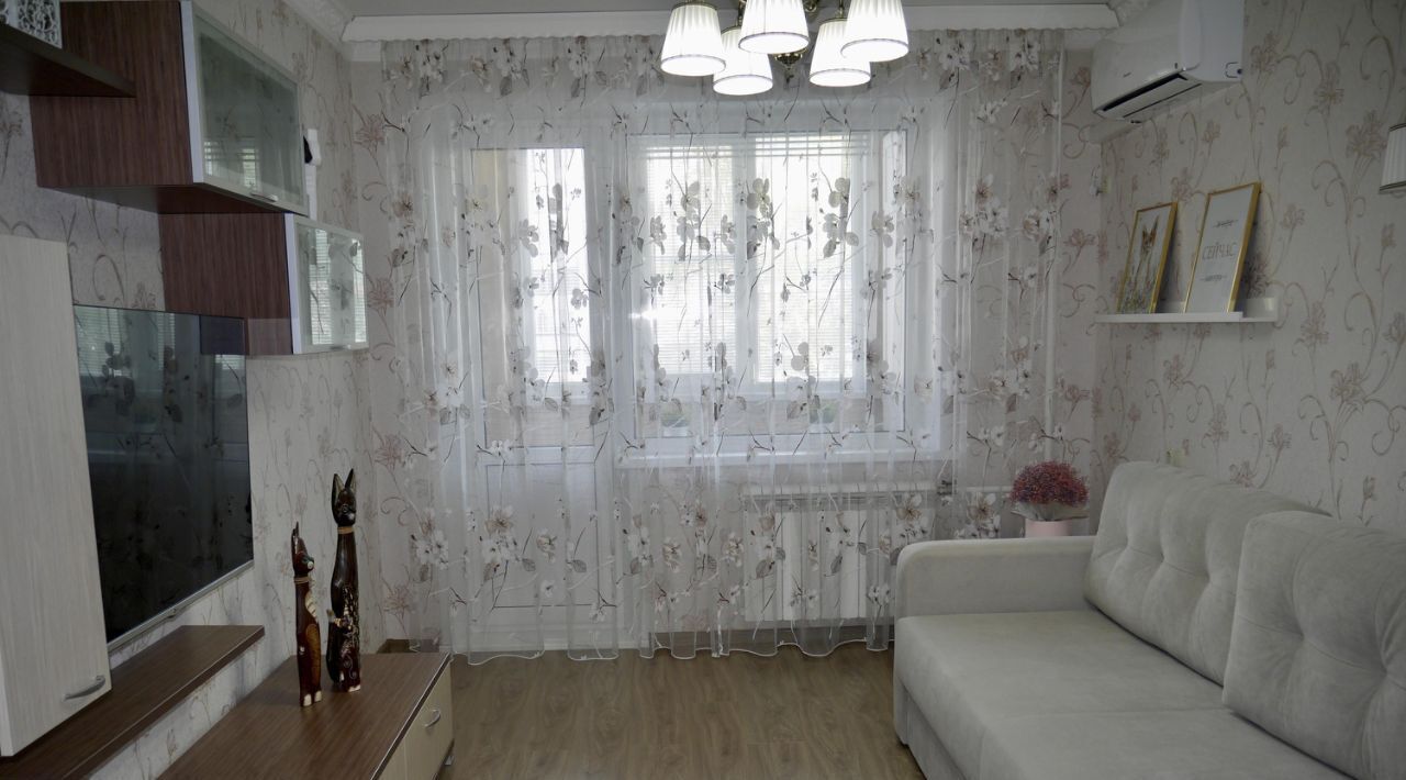 квартира г Тольятти р-н Автозаводский ул 40 лет Победы 2 фото 2