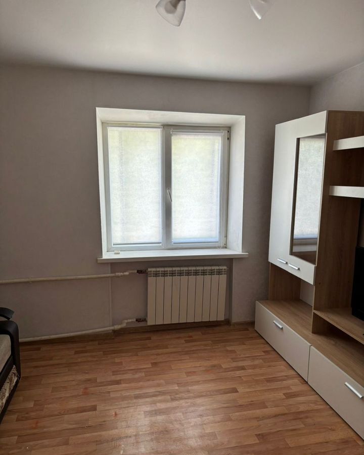 квартира г Волгоград р-н Кировский ул им. Курчатова 10 фото 7
