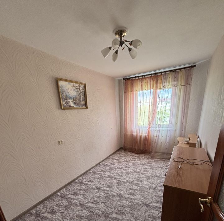 квартира г Омск р-н Кировский ул Волгоградская 30б фото 7