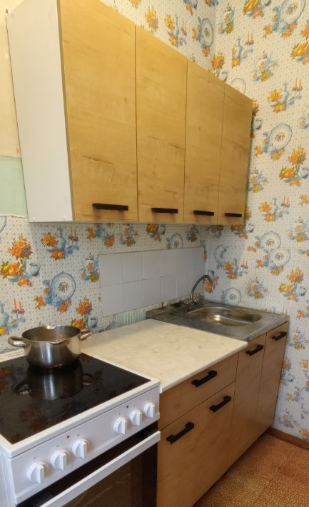 квартира г Иркутск р-н Октябрьский пр-кт Маршала Жукова 86 фото 2