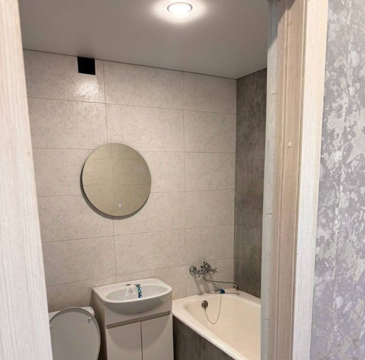 квартира г Омск р-н Центральный ул 27-я Северная 119 фото 3