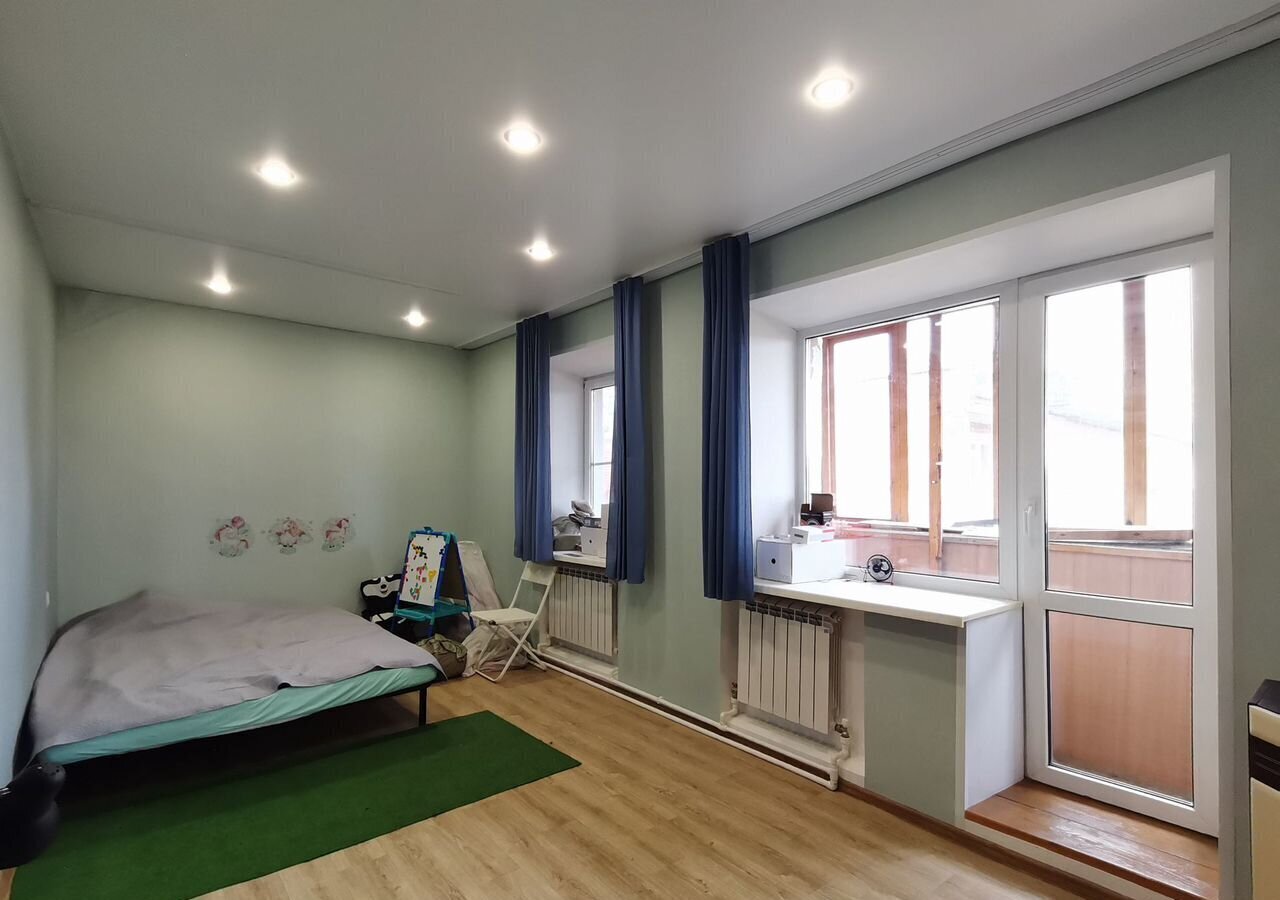квартира г Ревда ул Есенина 5 фото 1