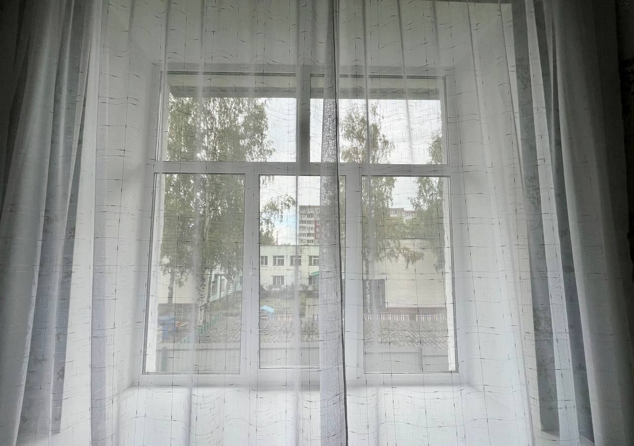 комната г Киров р-н Первомайский ул Розы Люксембург 35 фото 2