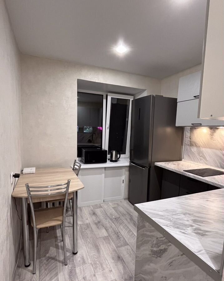 квартира г Комсомольск-на-Амуре ул Ленинградская 31к/2 фото 3