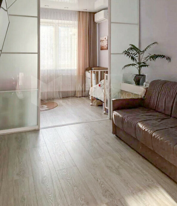 квартира г Тюмень ул Мельникайте 2к/5 фото 2