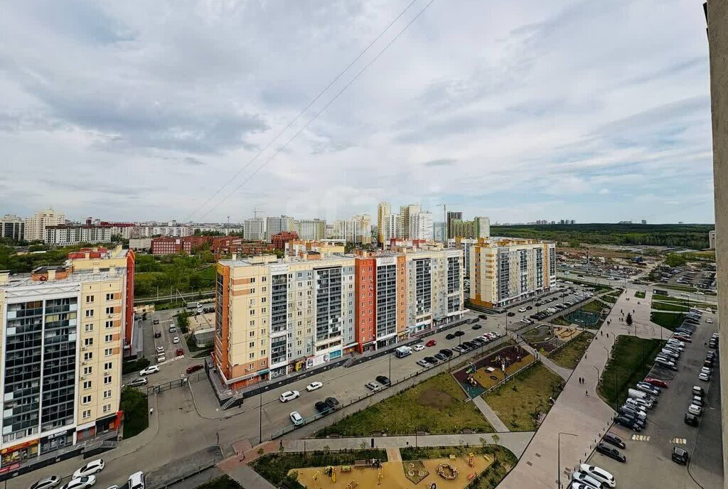 квартира г Челябинск р-н Калининский ул 40-летия Победы 44 фото 18