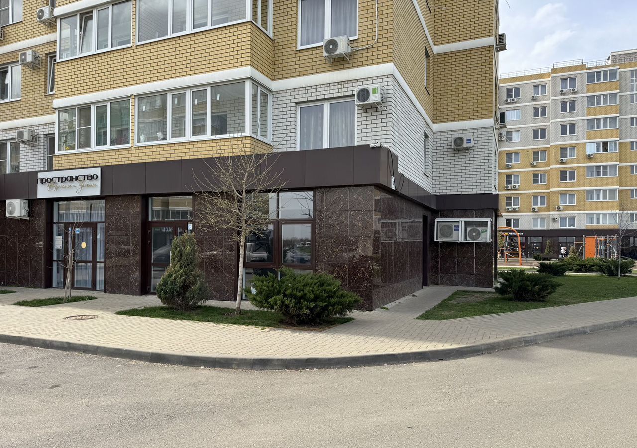 торговое помещение г Краснодар р-н Прикубанский ул Красных Партизан 1/4к 12 фото 1