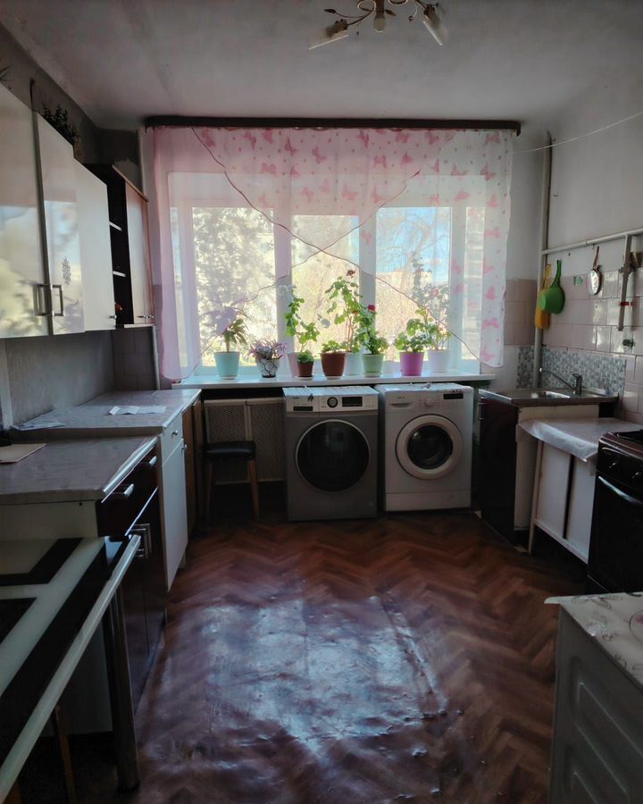 комната г Уфа р-н Орджоникидзевский пр-кт Октября 162/1а фото 7