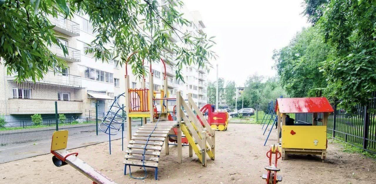 квартира г Ярославль р-н Дзержинский ул Урицкого 47к/2 фото 12