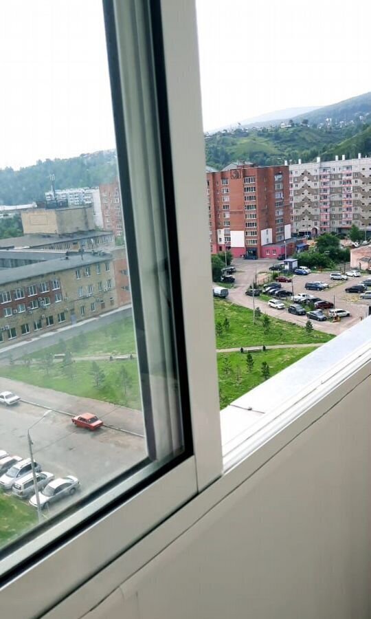 квартира г Красноярск р-н Свердловский ул 60 лет Октября 40 фото 15