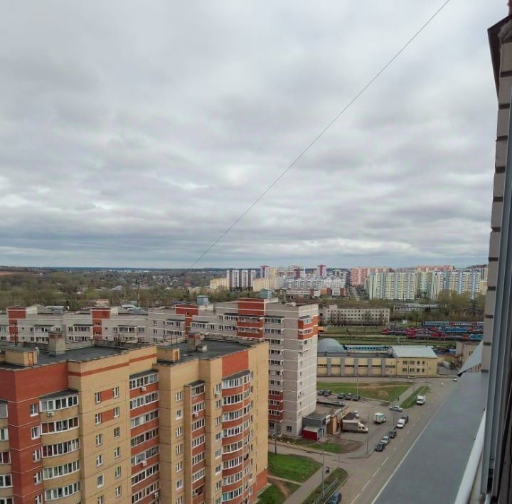 квартира г Киров р-н Ленинский ул Сурикова 37 фото 1