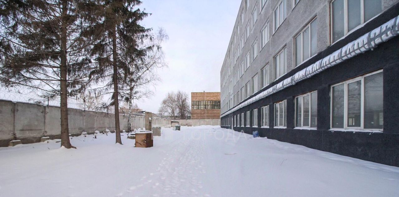 квартира г Барнаул р-н Октябрьский ул Северо-Западная 10а фото 13
